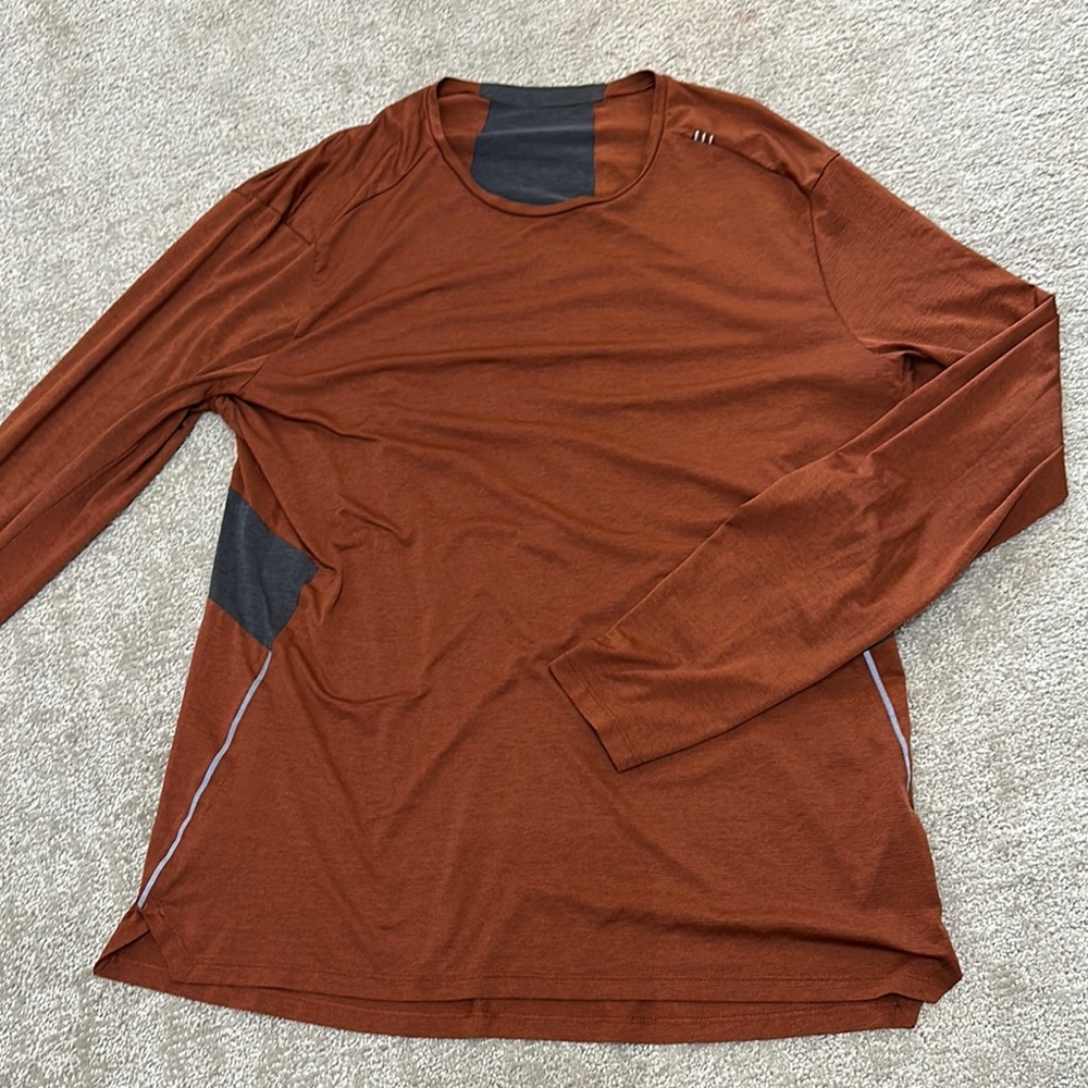 Men's Lululemon  Long Sleeve Shirt